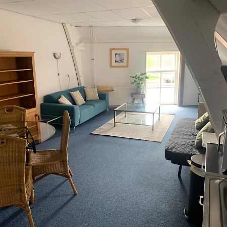 Pakhuis Aan De Haven - Bakboord Zierikzee Luaran gambar