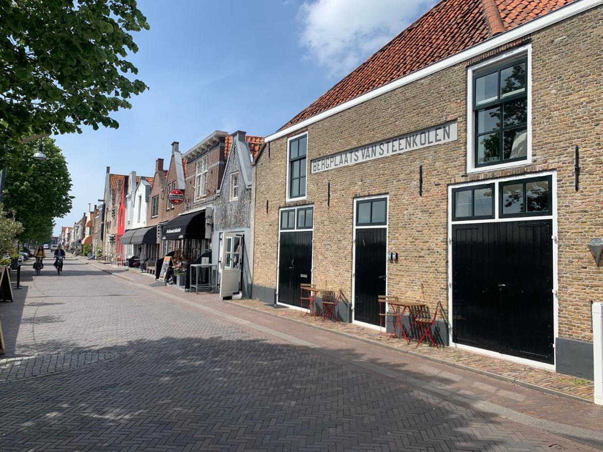 Pakhuis Aan De Haven - Bakboord Zierikzee Luaran gambar