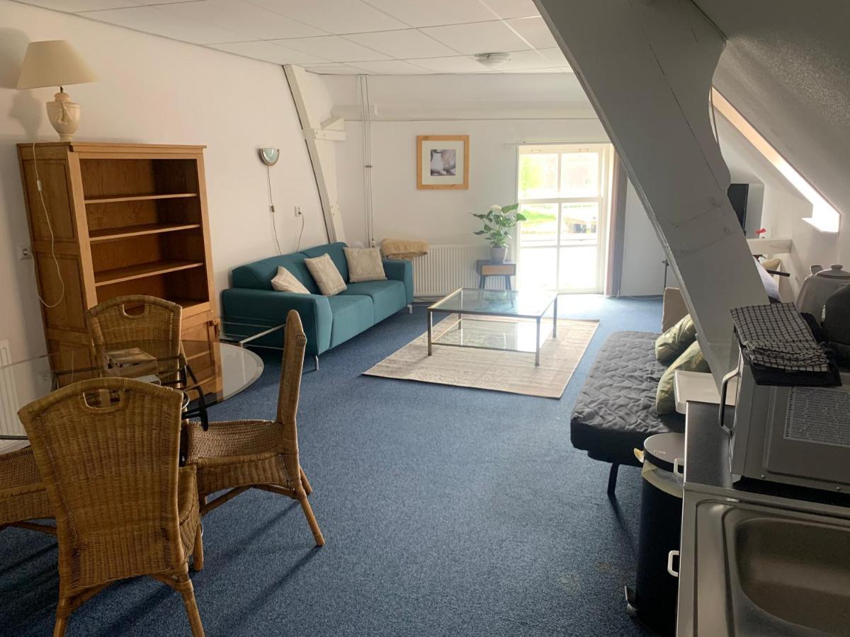 Pakhuis Aan De Haven - Bakboord Zierikzee Luaran gambar