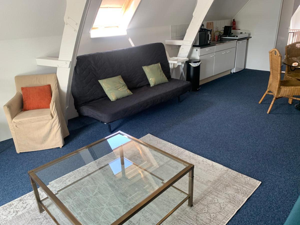 Pakhuis Aan De Haven - Bakboord Zierikzee Luaran gambar